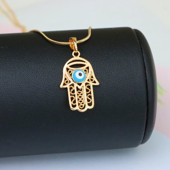 "Rose Gold Hamsa Hand Pendant with Blue Evil Eye and Filigree Design, XPPT1483 - Picture 4 of 12